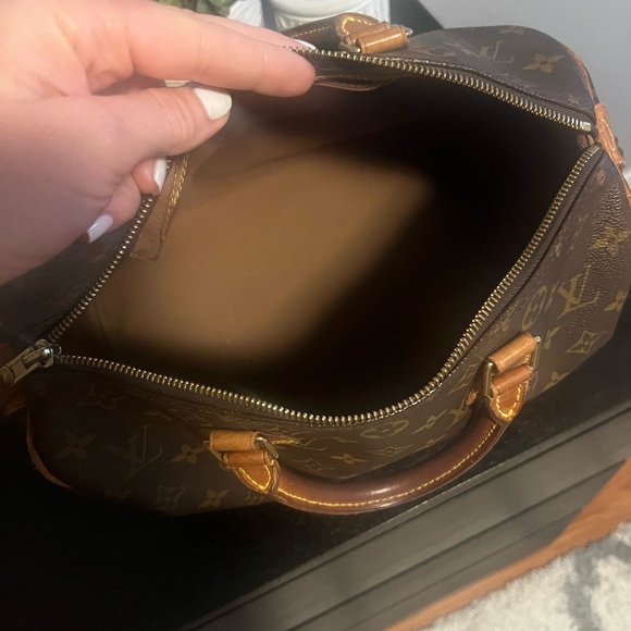 Louis Vuitton Speedy 30 - Picture 10 of 14